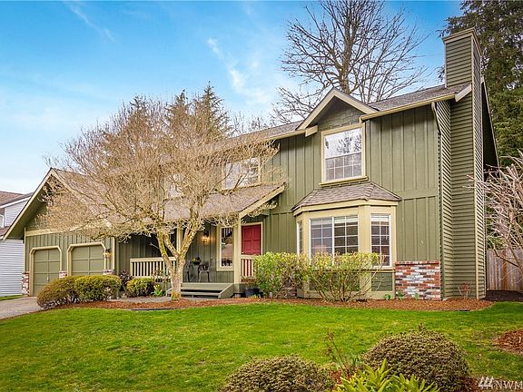 Remodeled 2 story home in sought after Carriagewood neighborhood w/ covered front porch & spacious fenced yard.