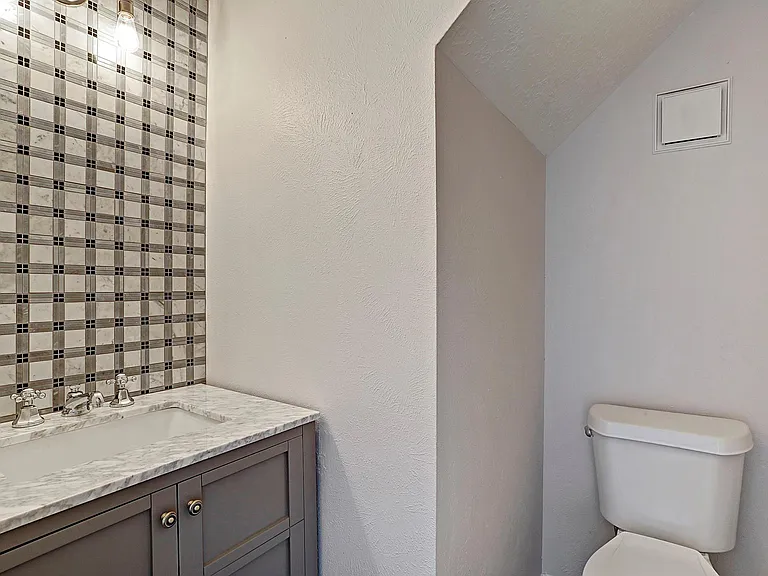 2 Eagle Rock Pl — Photo 8