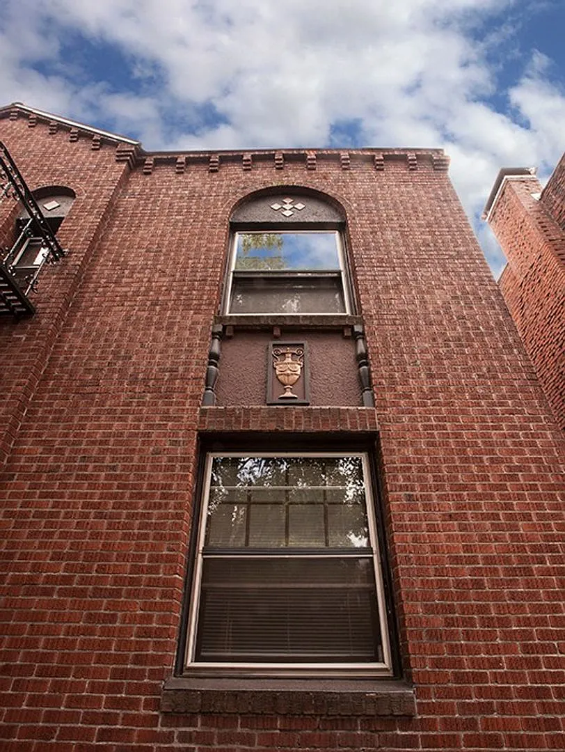 Estelle Court Apartments (McM10) — Photo 4