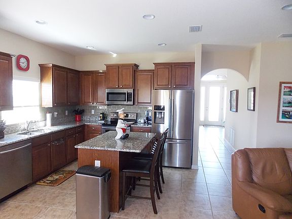 4th image of 1759 Berkshire Cir SW