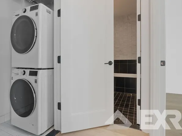 875 4th Avenue image 5 of 18