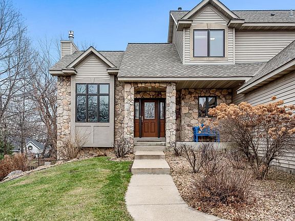 2nd image of 5876 Bradbury Ct