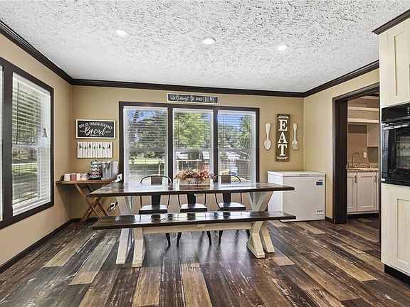 4th image of 24830 Raven Dr