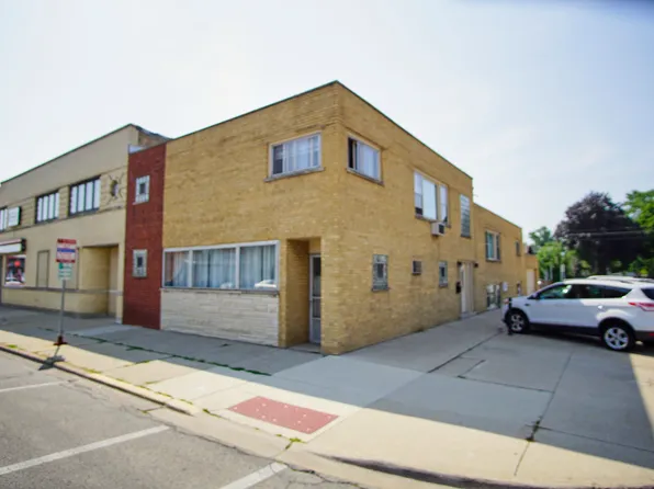 6646 26th St #2R, Berwyn, IL 60402