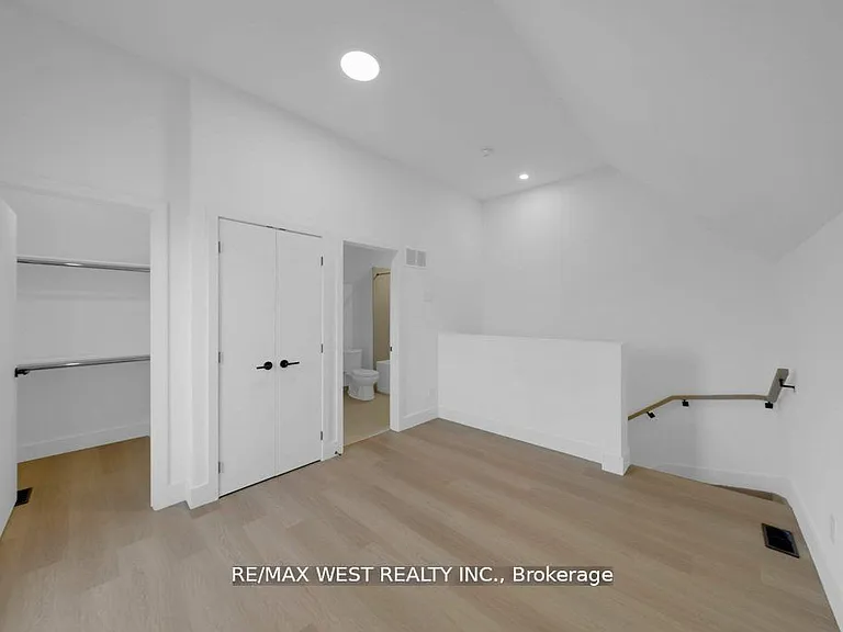 502 Atlas Ave #C — Photo 7