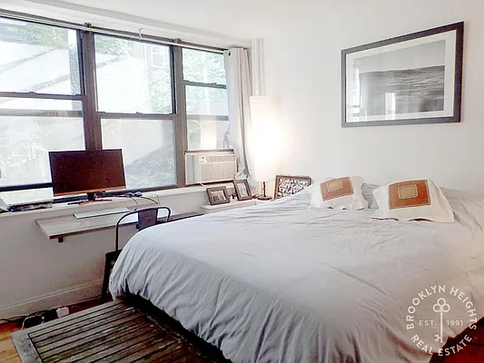 Rented by Brooklyn Heights Real Estate Inc | media 11