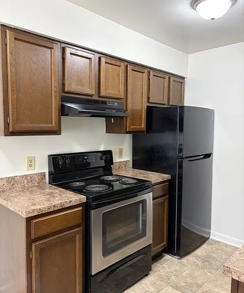 126A Umberto Ave — Photo 2