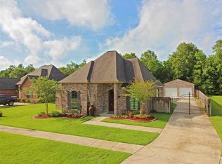 10120 Autumn Ct, Denham Springs, LA 70726