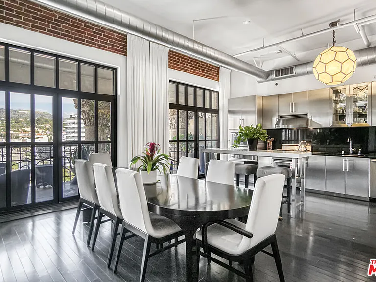1645 Vine St #1007 — Photo 9
