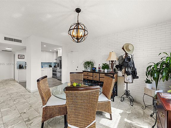 3rd image of 1950 S Ocean Dr APT 5F