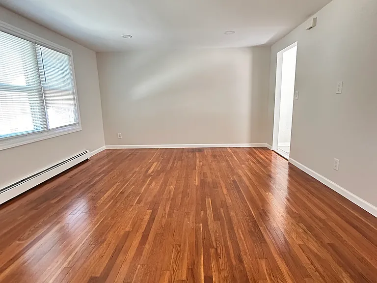 18 Byron Pl #2 — Photo 12