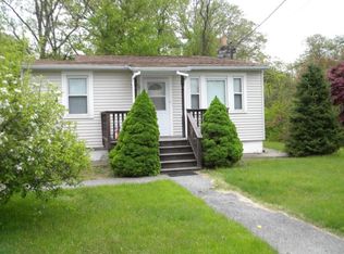 60 Hamilton Dr, Kent Lakes, NY 10512