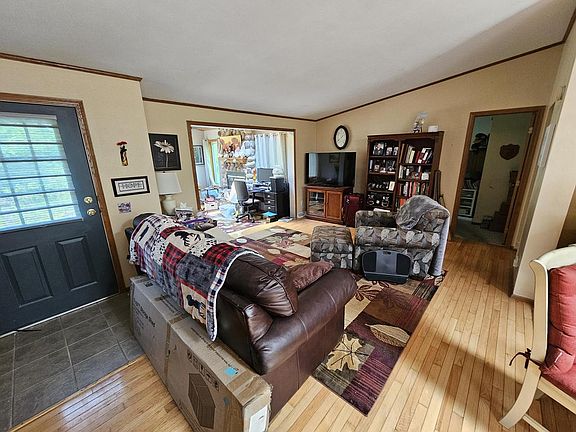 3rd image of 4901 Ripp ROAD