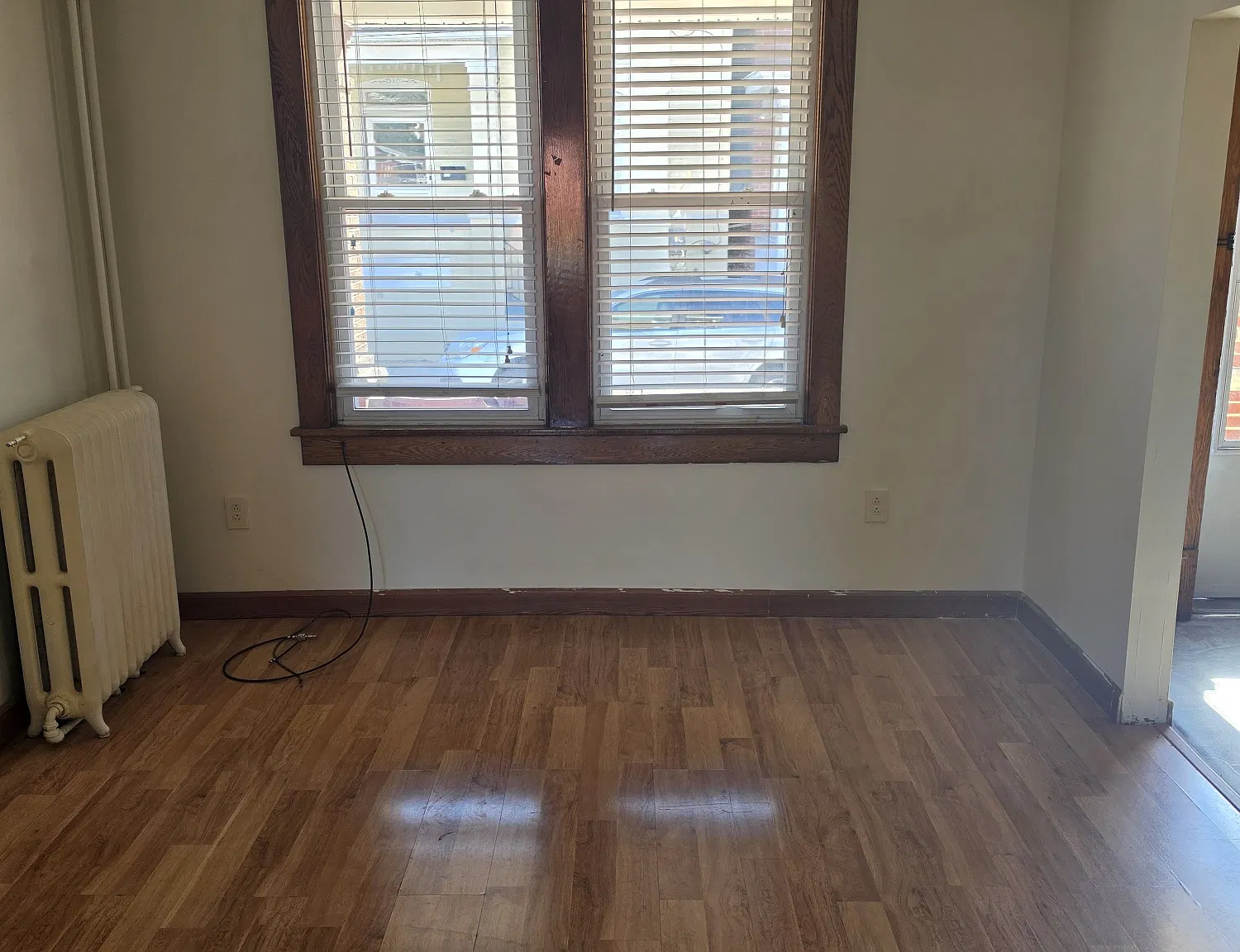 3 bed, 1.5 bath, 1650 sqft, $900 — Photo 2