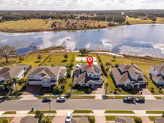 3rd image of 16870 Sanctuary Dr
