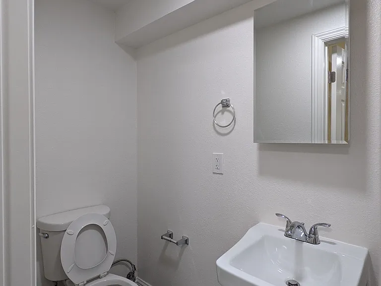 2312-14 Ellsworth Street — Photo 14