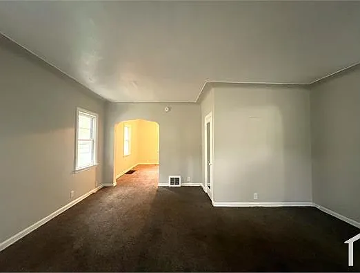 1407 Foster Ave — Photo 12