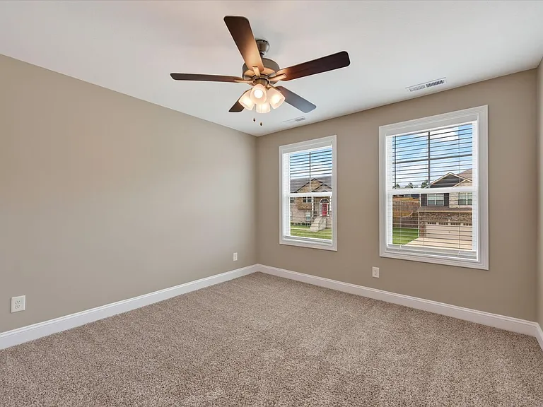 930 Tufnel Dr — Photo 26