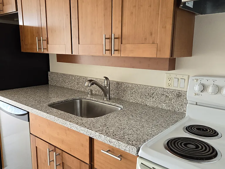 1655 Makaloa St #2404 — Photo 1