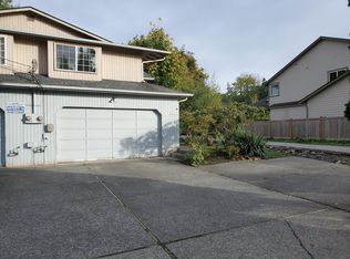 15701 E Shore Dr #A, Lynnwood, WA 98087