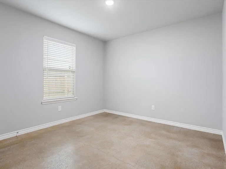 1468 Dryden Ave — Photo 11
