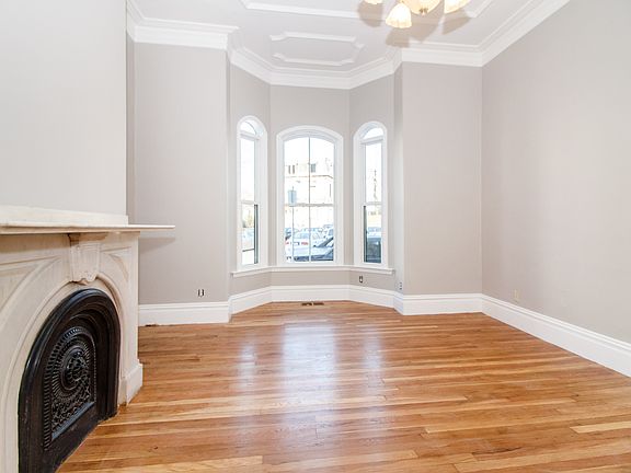 4th image of 61 Monmouth St #1