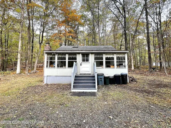 3108 Emerald Lake Dr, East Stroudsburg, PA 18302