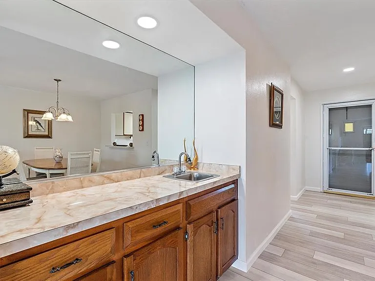 320 Mission Trl N #B — Photo 14