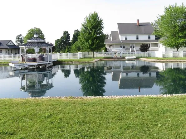 4051 N Buck Creek Pike, Mooreland, IN 47360