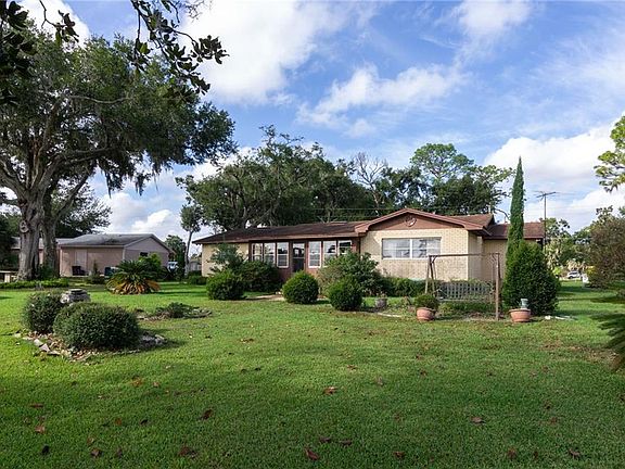 4th image of 238 Slade Dr