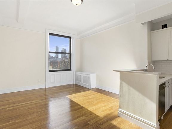 3rd image of 57 W 75th St APT 10E