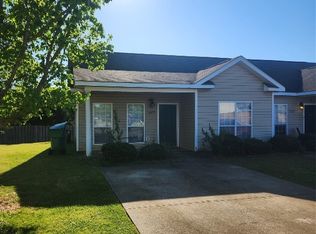 225 Pine Meadow Cir, Elmore, AL 36025