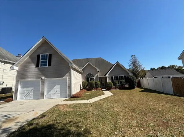 6166 Lamp Post Pl, College Park, GA 30349