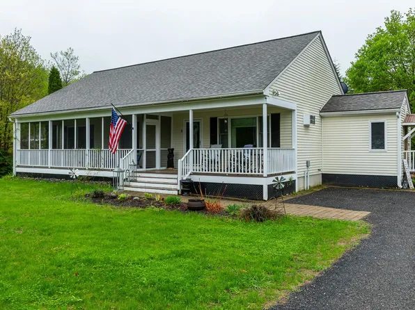 9 Dearborn Circle, Walpole, NH 03608