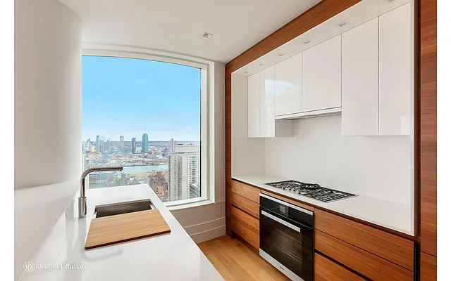 Rented by Douglas Elliman | media 21