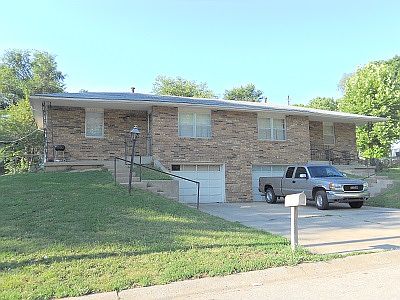 1st image of 6118 Farrow Ave