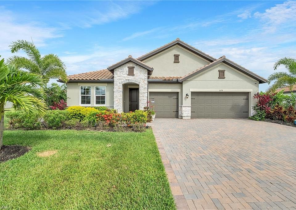 1st image of 2078 Grove DR