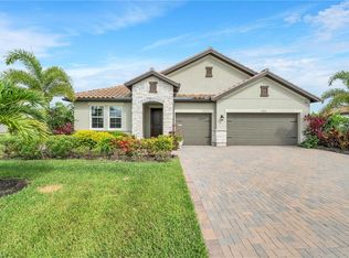 2078 Grove DR, NAPLES, FL 34120