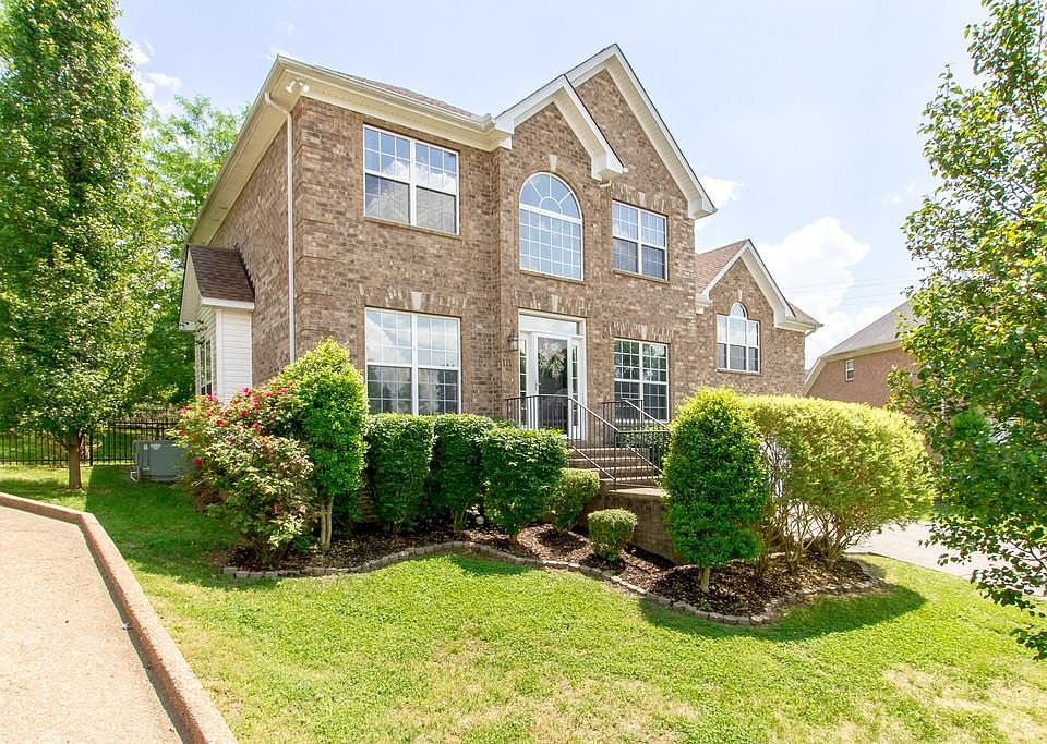1st image of 111 Bartlett Ln