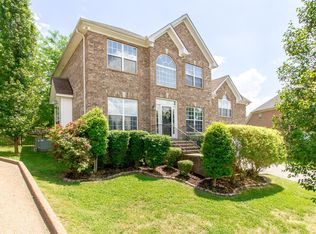 111 Bartlett Ln, Hendersonville, TN 37075