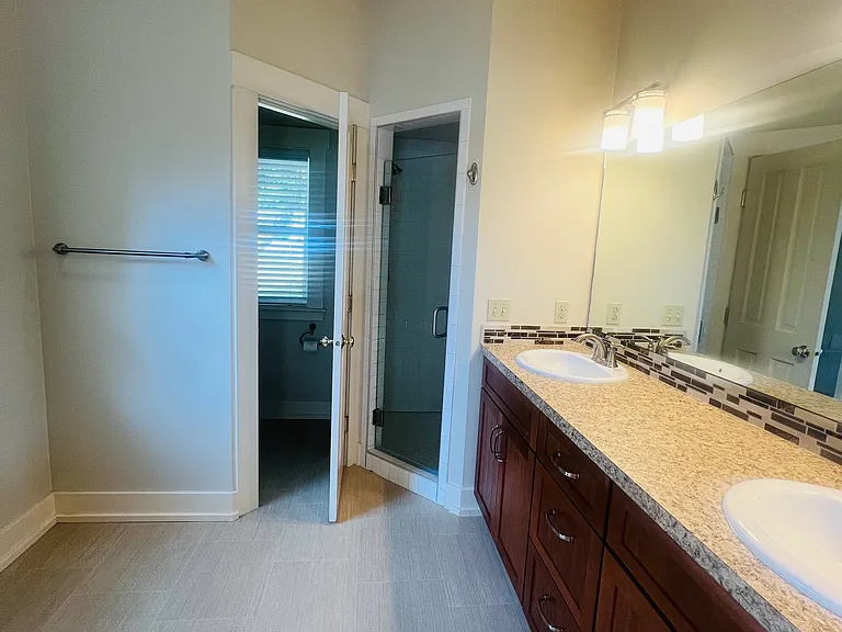 1413 Central St SE — Photo 10