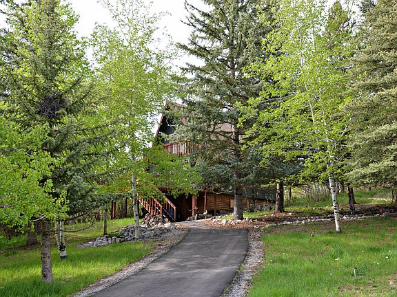 3rd image of 21 Chokecherry Dr
