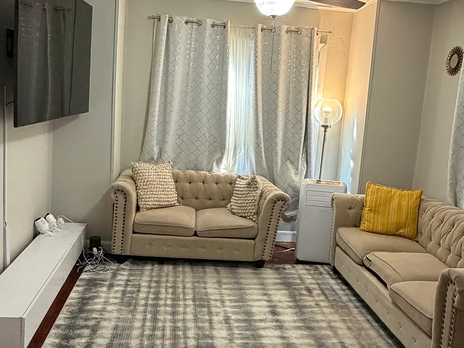 4 bed, $2,600 — Photo 4