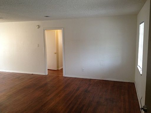 3rd image of 4220 McKibben St APT C