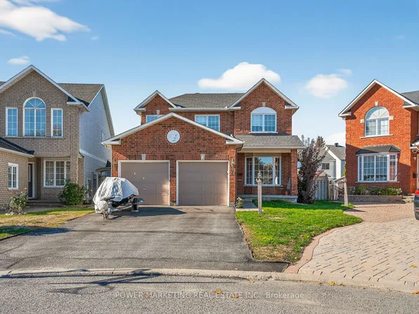 22 New Deighton Cres #22, Ottawa, ON K2G 6H6