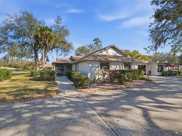 9204 Golf View Dr, New Port Richey, FL 34655