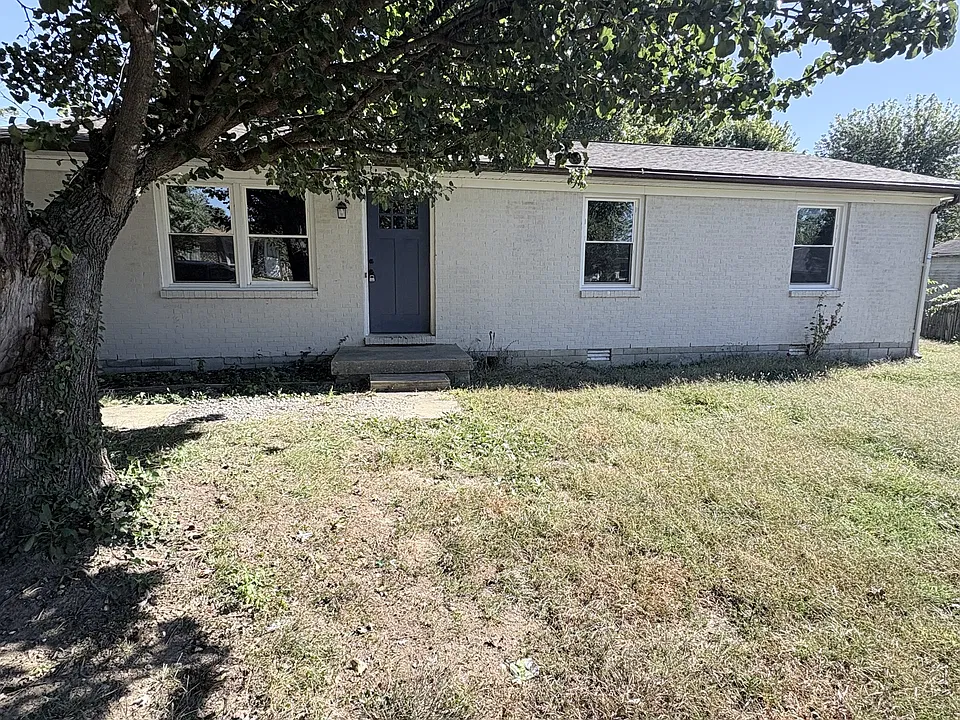 111 Ash Ct