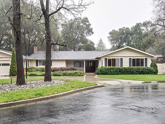 4th image of 14720 Cody Ln