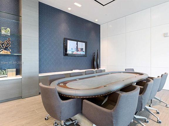 3rd image of 17111 Biscayne Blvd Unit 1505