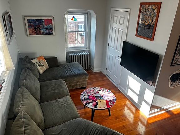 2nd image of 1328 Morris St Floor 3